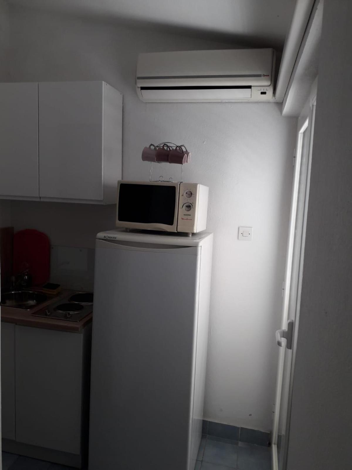 8 Makarska